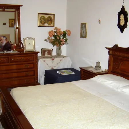 Gli Ulivi Pozzillo Oda ve Kahvaltı Acireale